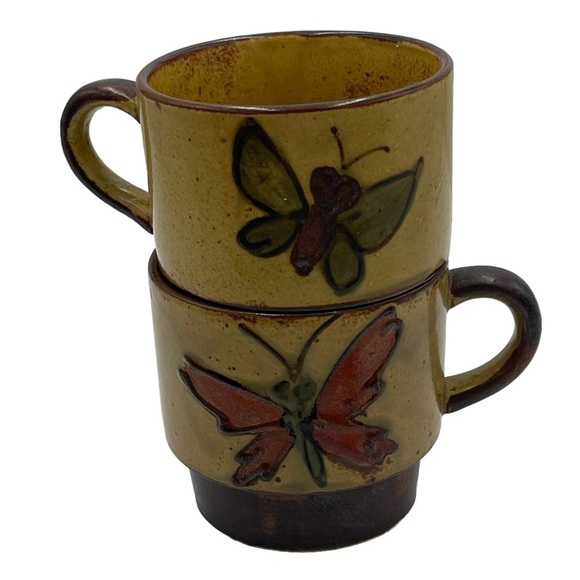 Vintage 70s Handcrafted Ceramic Stackable Butterfly Coffee Mugs Tea Cups 2pc Set - Picture 7 of 9